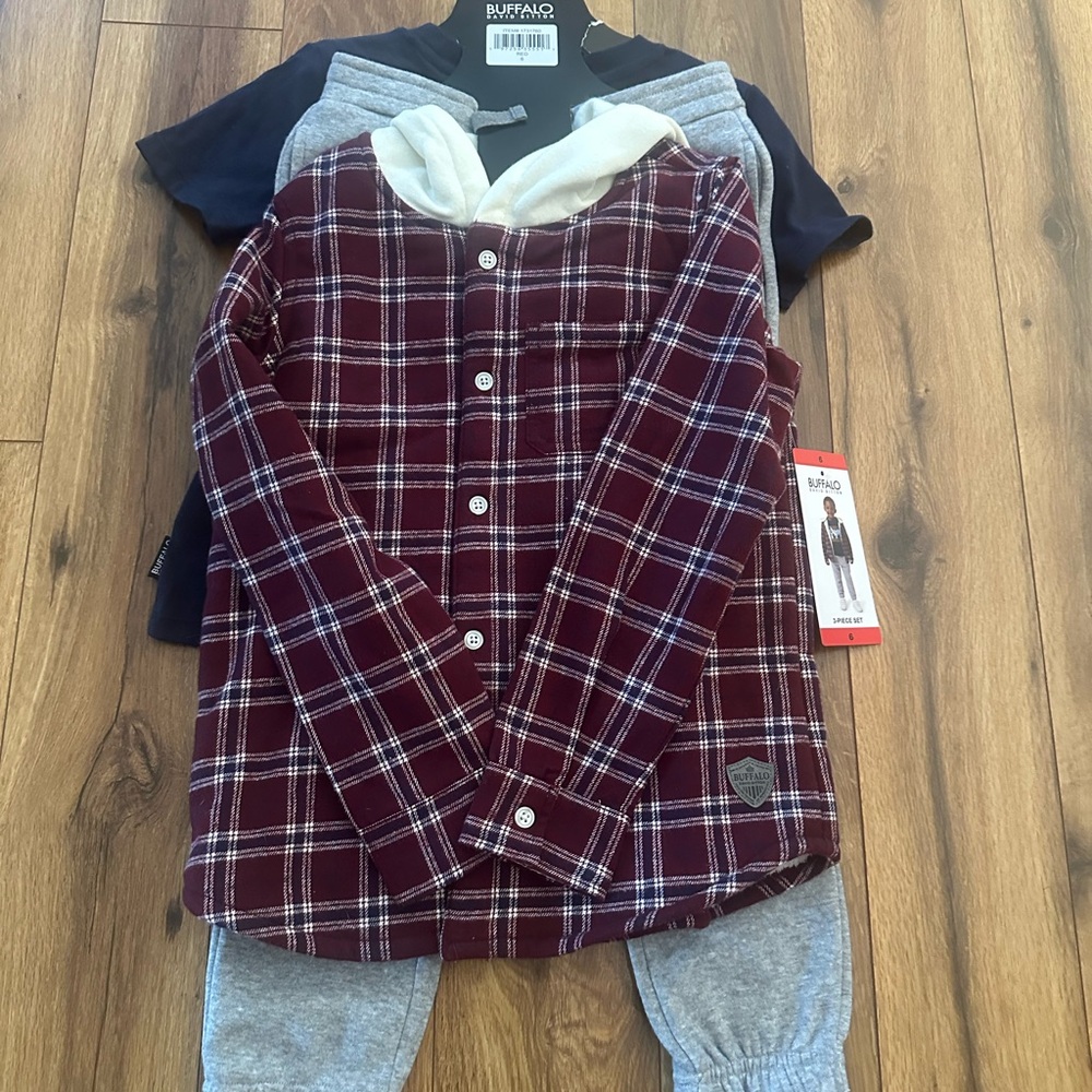 NEW Buffalo Kids 3 Piece Set - Hooded Jacket, Sweatpants, & T-Shirt!